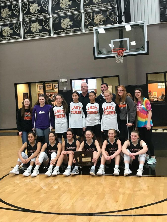 Girls Win, Headed to Area Tourney
