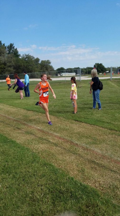 Lady Cross Country teams Medals At Cherokee