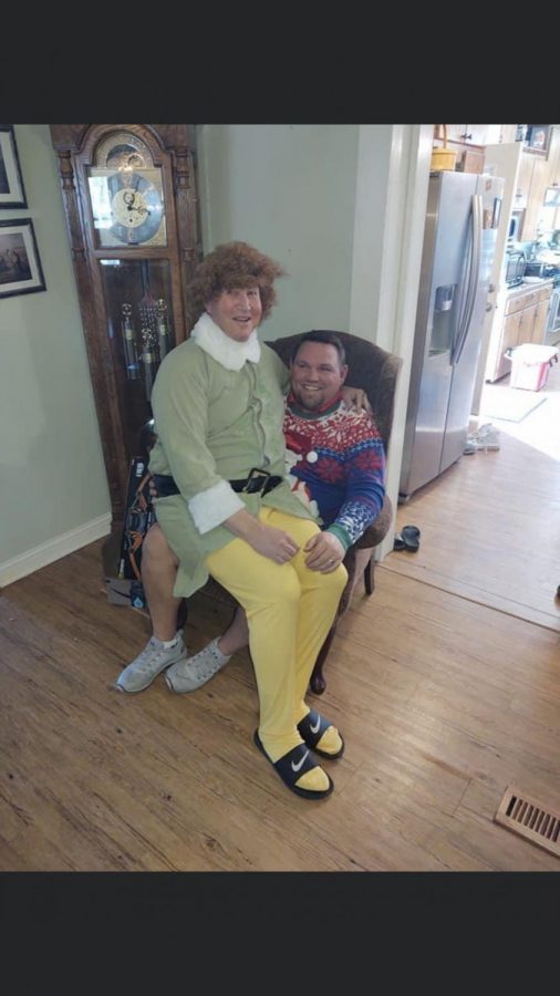 Buddy The Elf makes an appearance at the Nix house.
